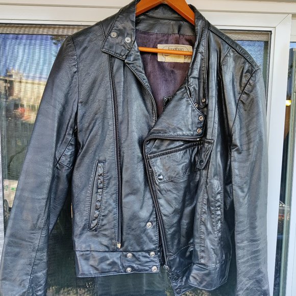Vintage leather motorcycle jacket - Picture 2 of 5